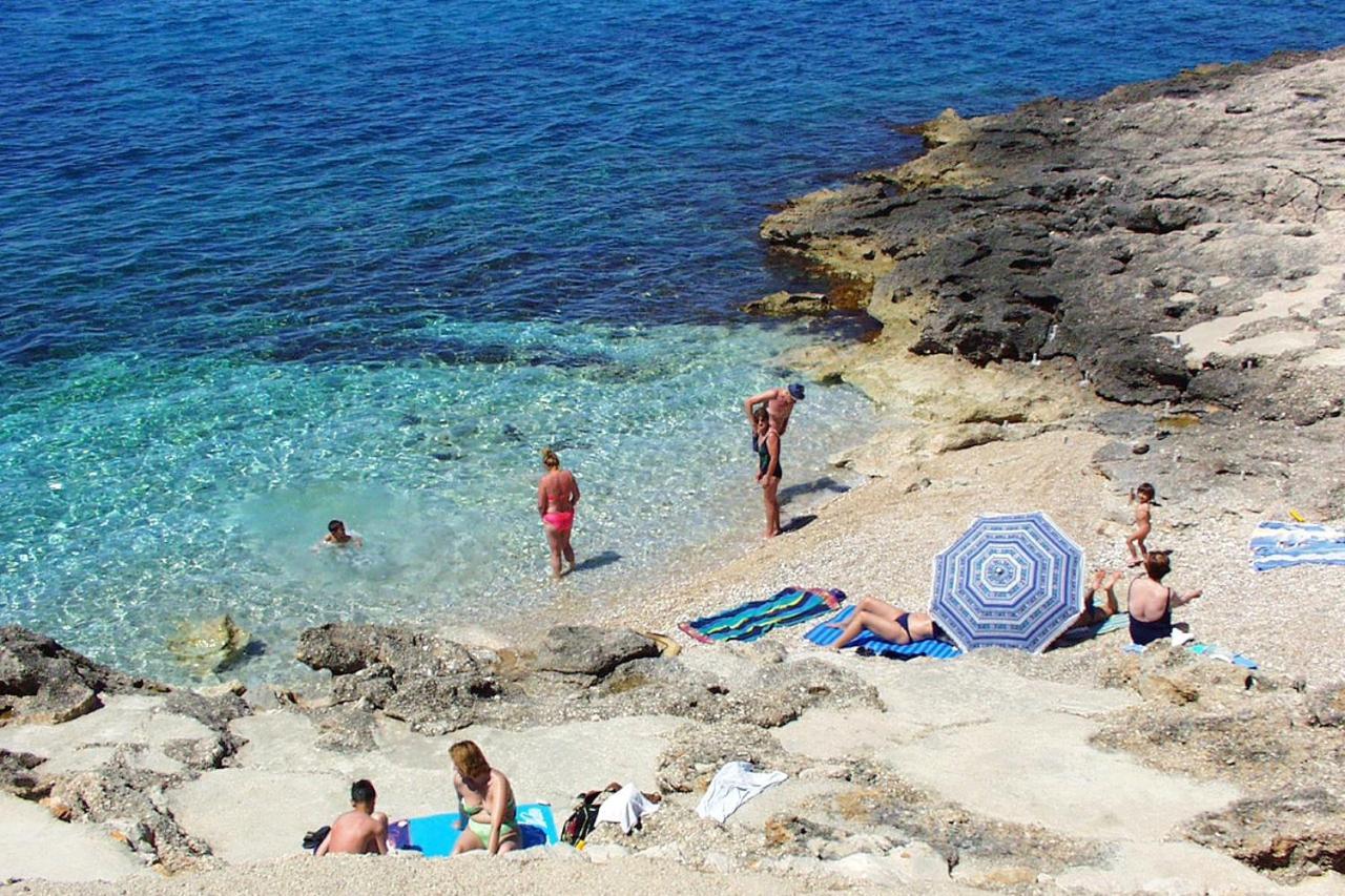 Apartments With A Parking Space Ivan Dolac, Hvar - 8797 外观 照片